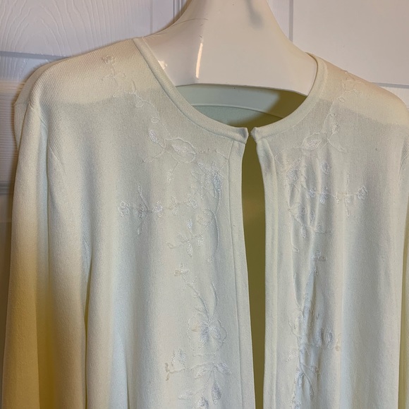 August Max Cream Sweater Cardigan Size 2X - Picture 2 of 7